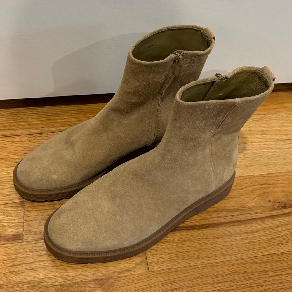 Vince Holland Suede Ankle Boot